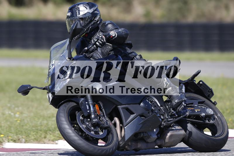 /Archiv-2025/48 25.08.2025 Cornu Master School ADR/gruen-vert/6